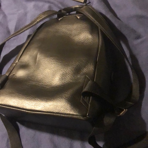 Black Leather mat and mat backpack. - Picture 7 of 8